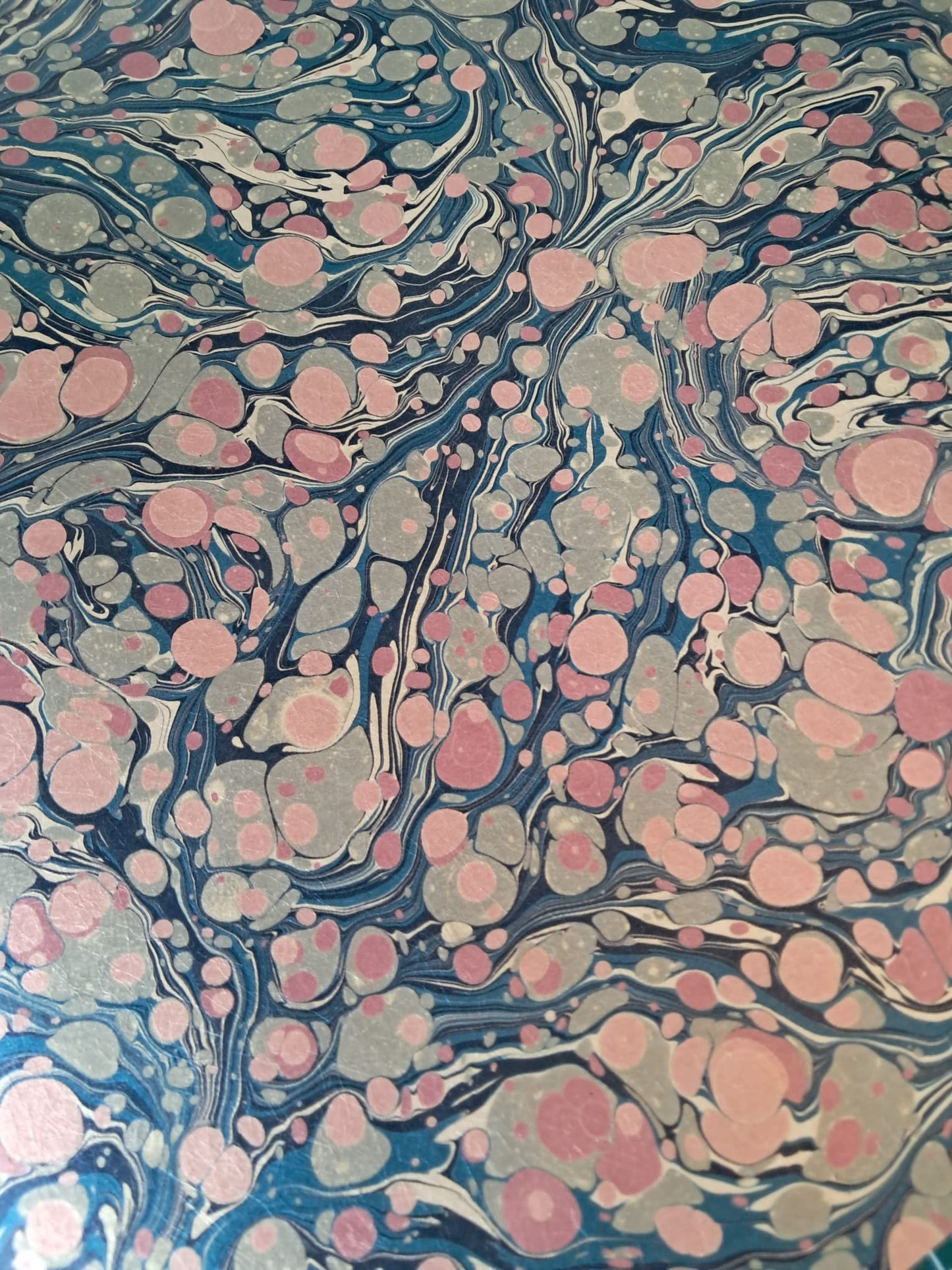 Marbled Wallpaper - 'Flora' Col: Rosa - Mica Coated Non-Woven