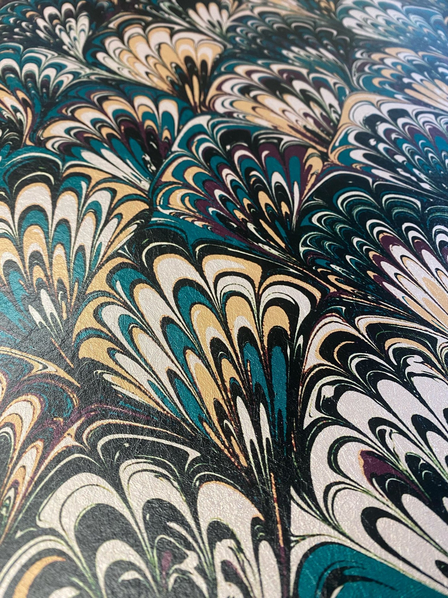 Marbled Wallpaper - 'Serpentine' Col: Winter Noir - Mica Coated Non-Woven