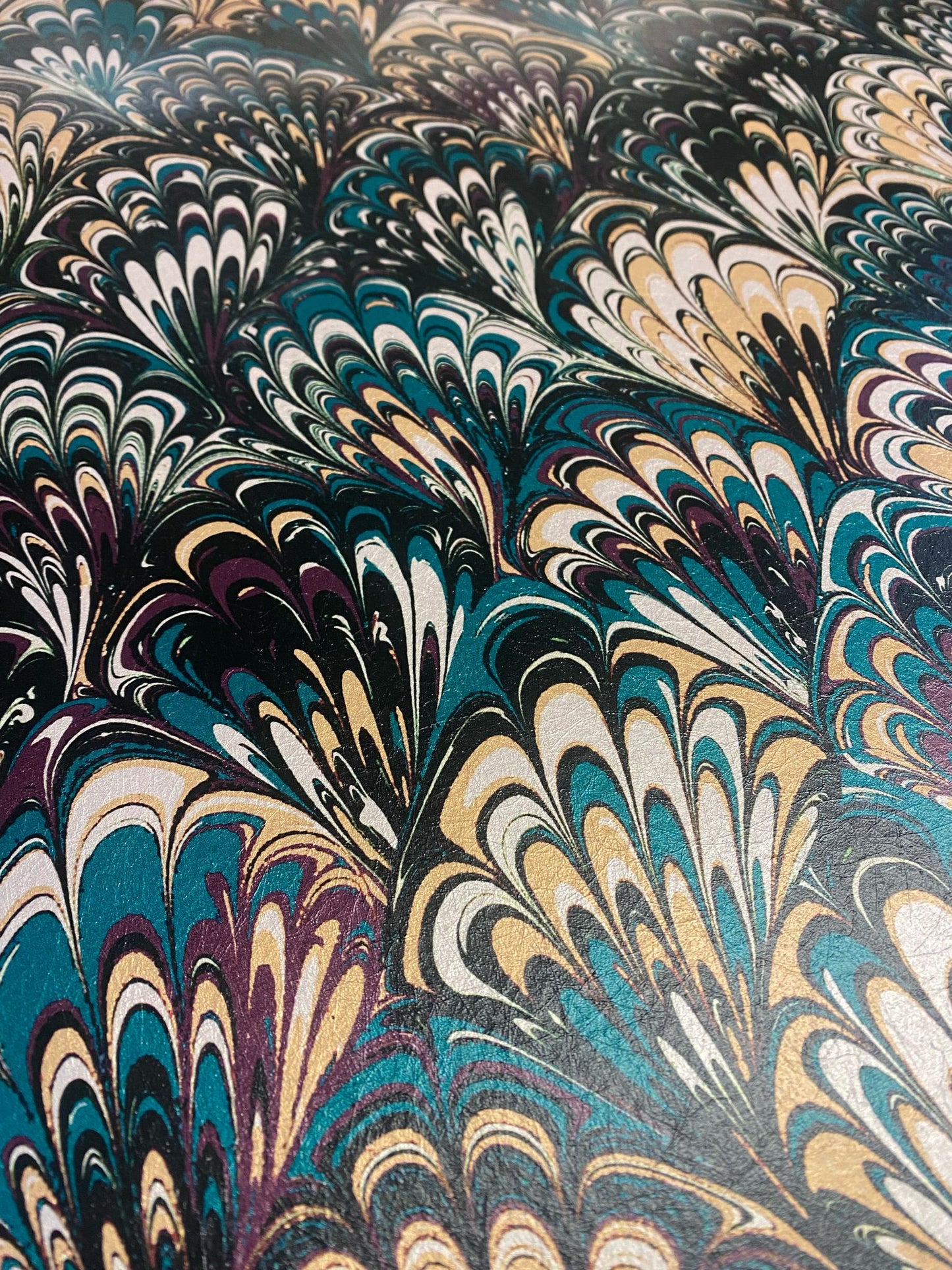 Marbled Wallpaper - 'Serpentine' Col: Winter Noir - Mica Coated Non-Woven