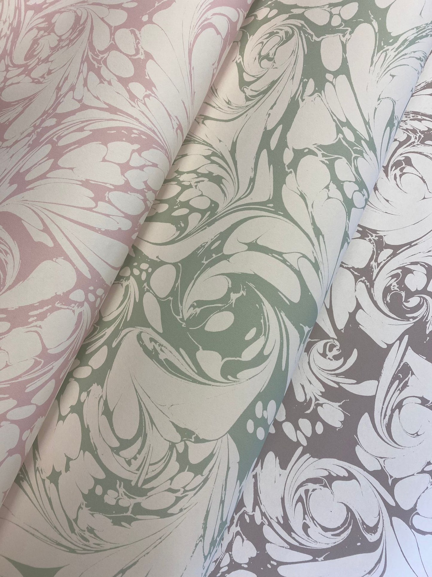 House of Amitié - Custom Marbled Wallpaper - 'Flourish' - Eco or Mica Non Woven - House of Amitiéproduct_type#WAL - CUSTOM - FLOURISH - ECO