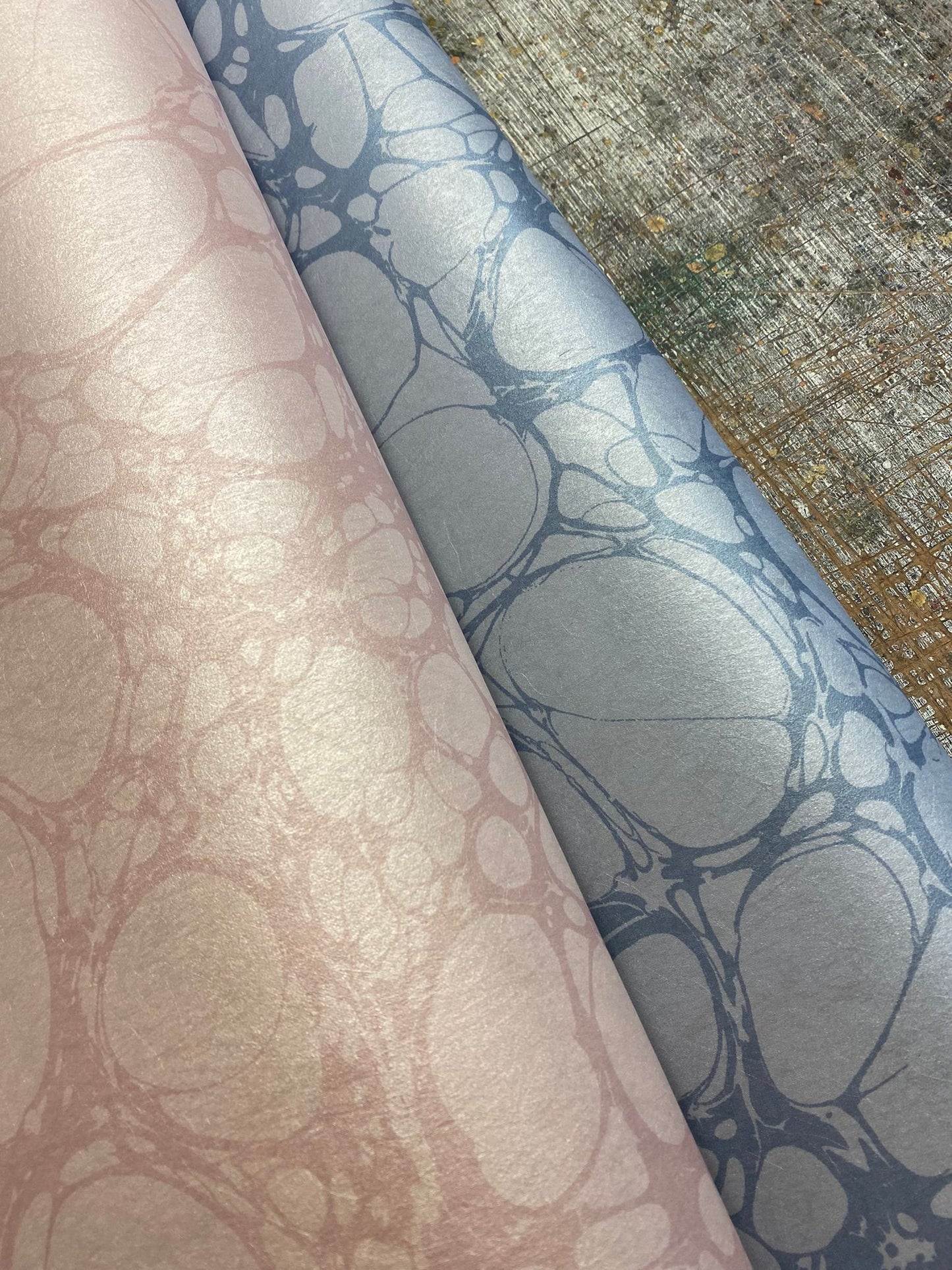 House of Amitié - Custom Marbled Wallpaper - 'Moucheté' - Eco or Mica Non Woven - House of Amitiéproduct_type#WAL - CUSTOM - MOUCHETÉ - MICA
