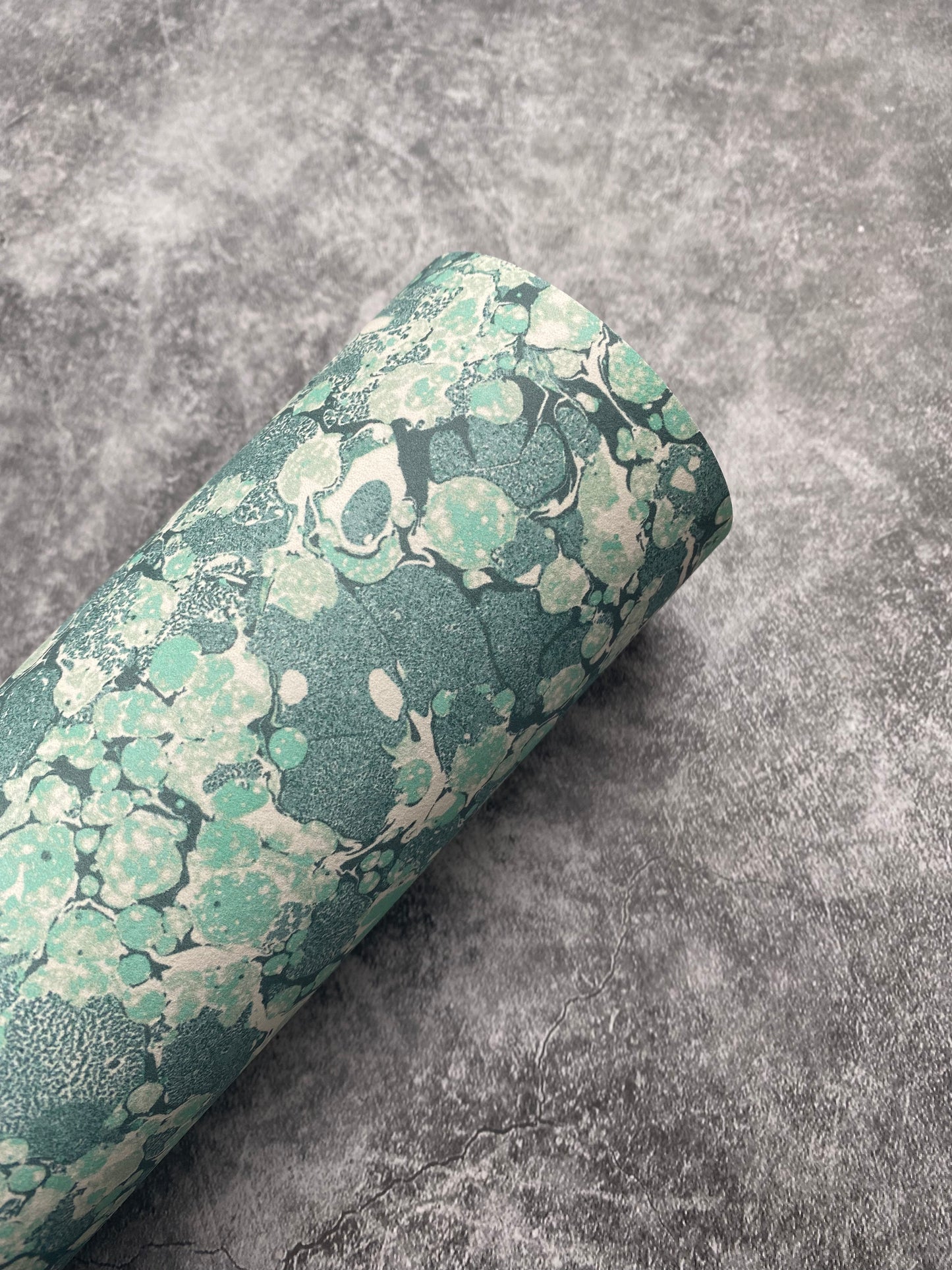 Printed Wallpaper - 'Ditzy' Col: Aloma - Eco Non-Woven