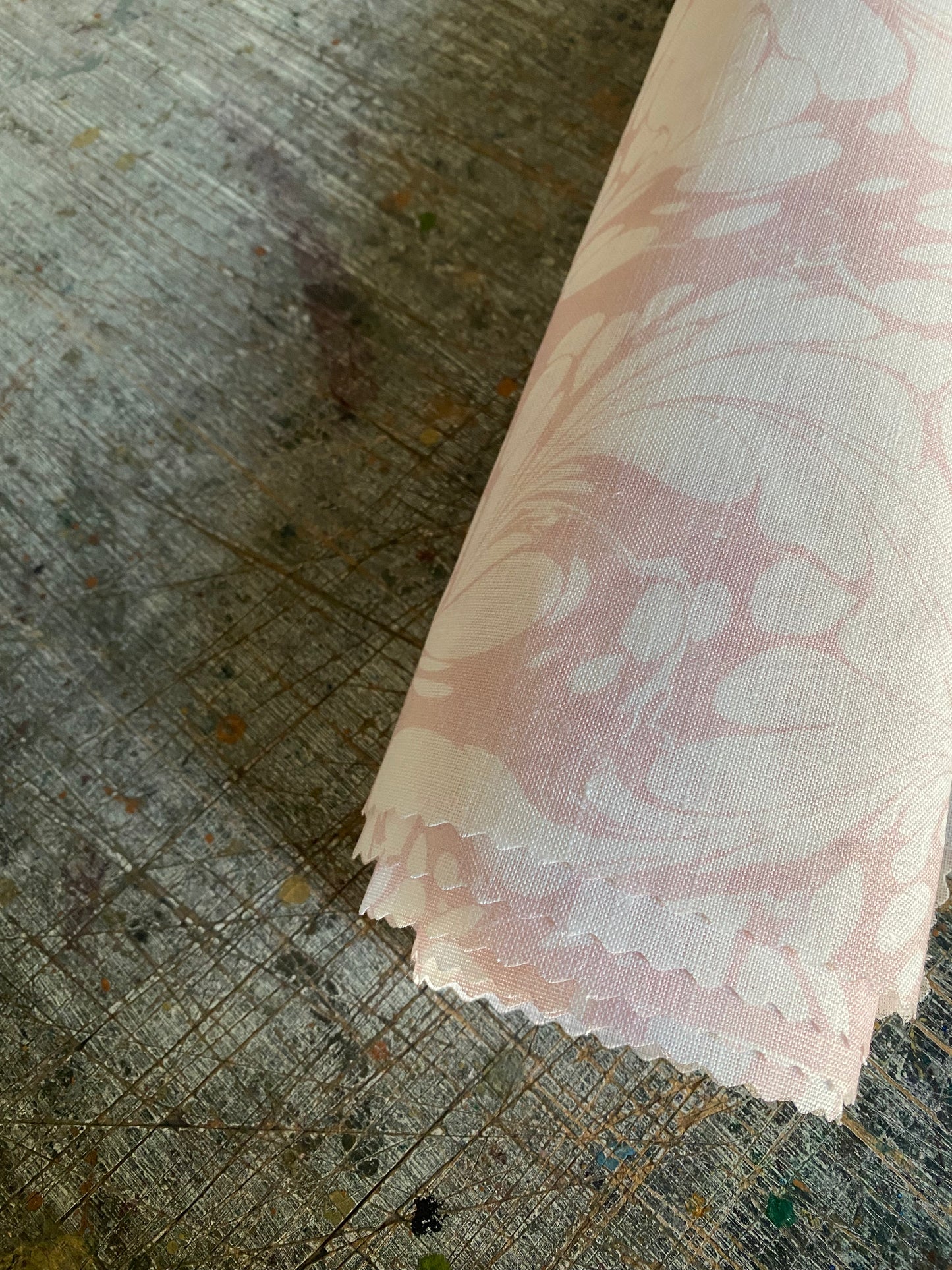 Marbled Fabric - 'Flourish' Col: Candytuft - 100% Fine Linen