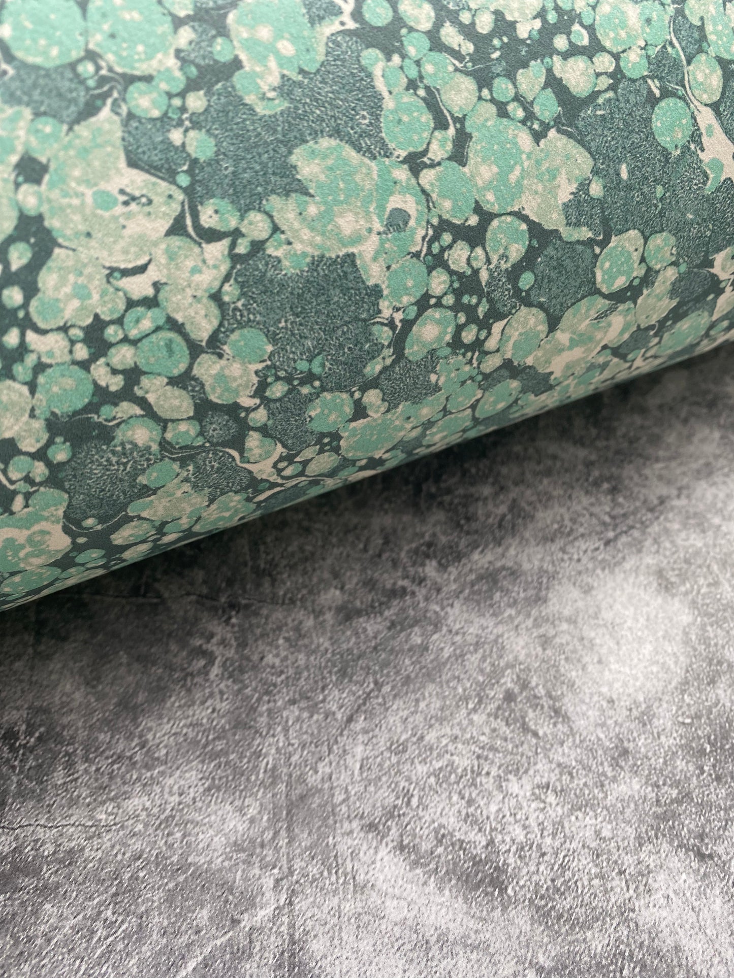Printed Wallpaper - 'Ditzy' Col: Aloma - Eco Non-Woven