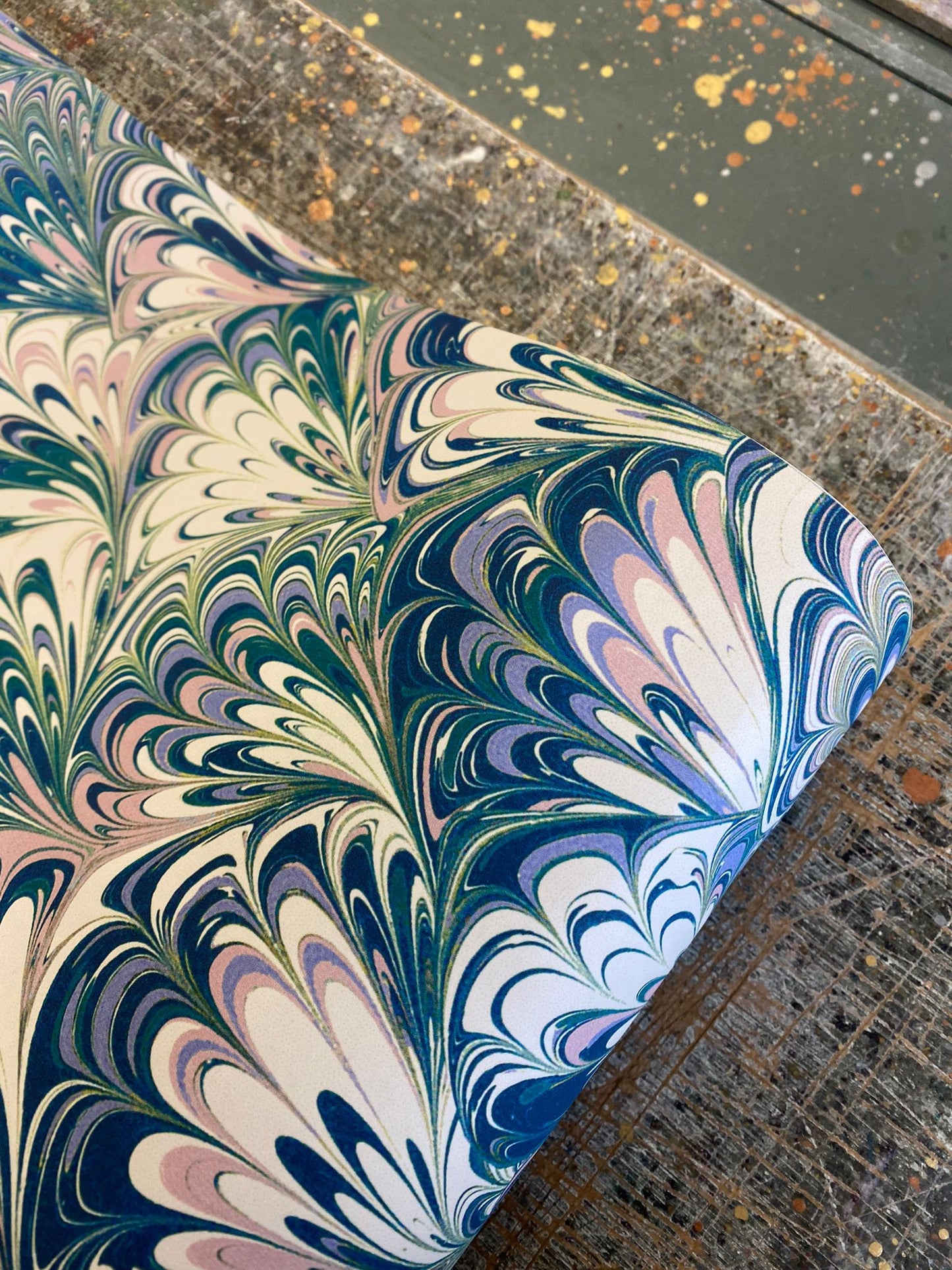 Marbled Wallpaper - 'Serpentine' Col: Spring - Eco Non-Woven