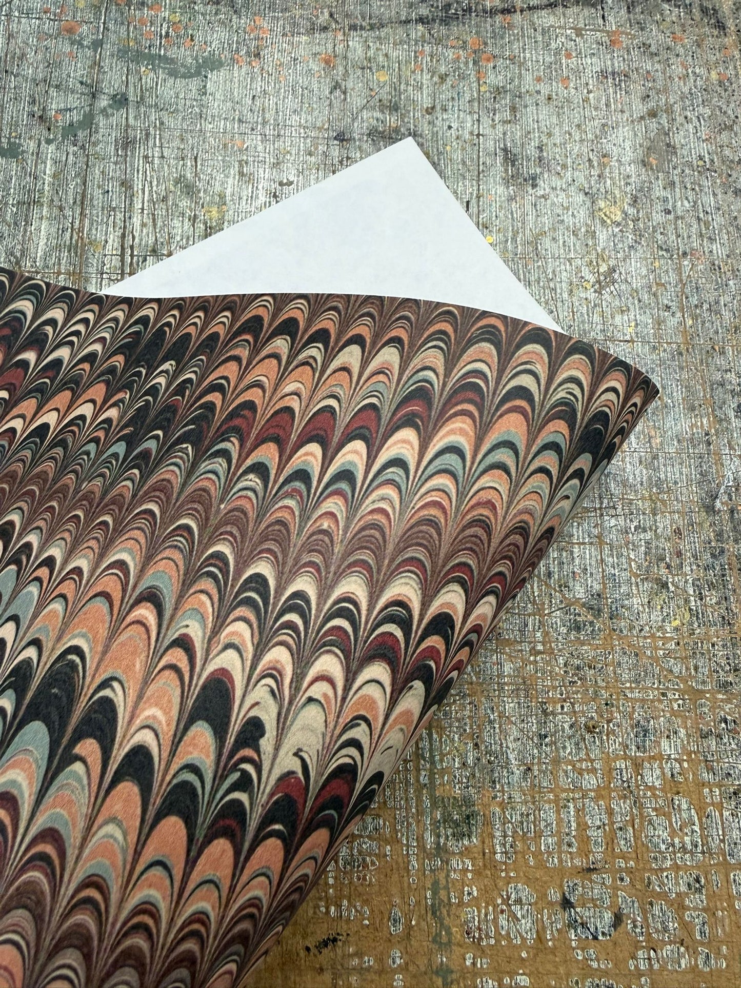 Marbled Wallpaper - 'Nonpareil' Col: Umber - Non-Woven