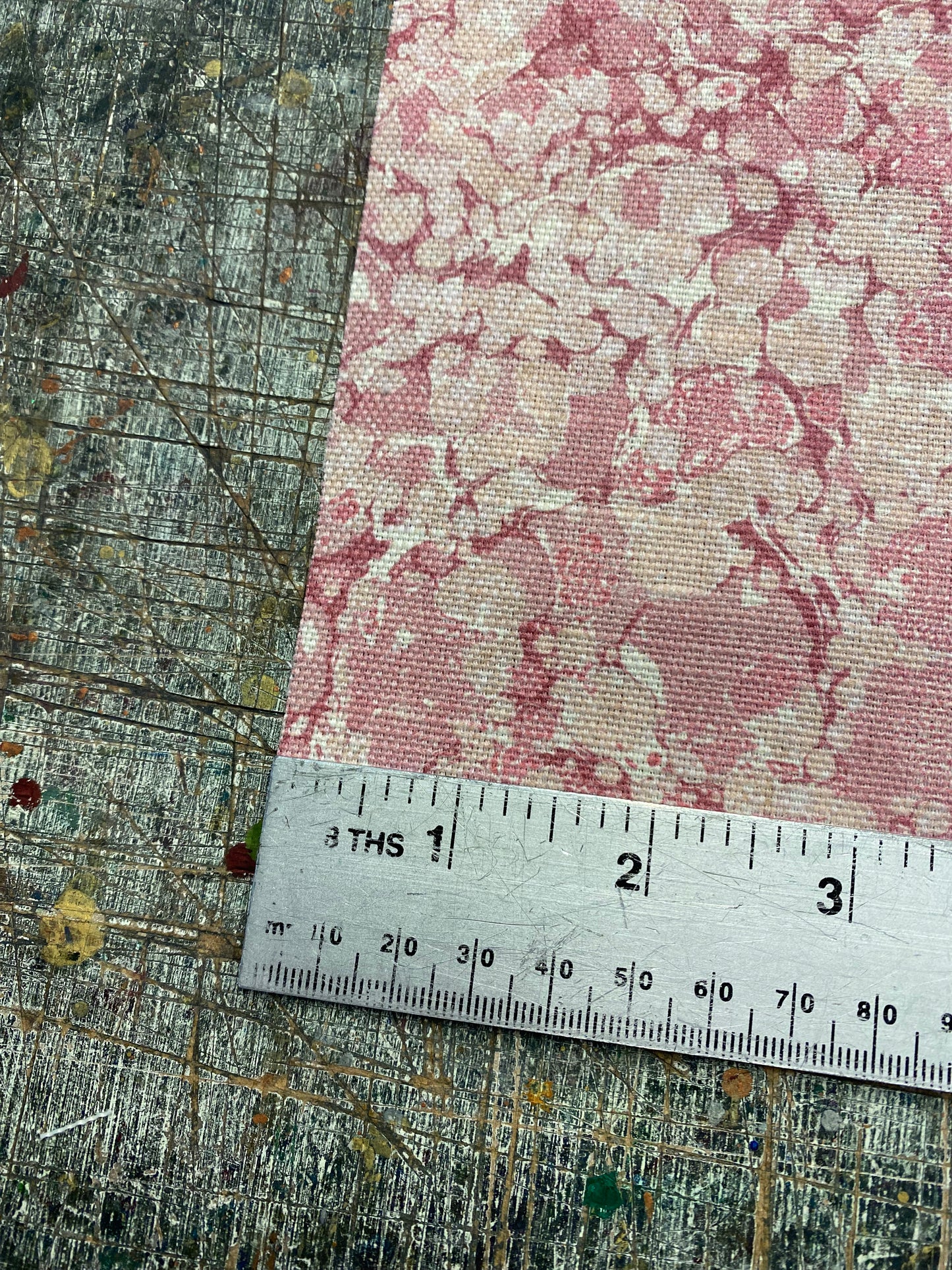 Printed Fabric - 'Ditzy' Col: Eglantine - Linen / Cotton Union